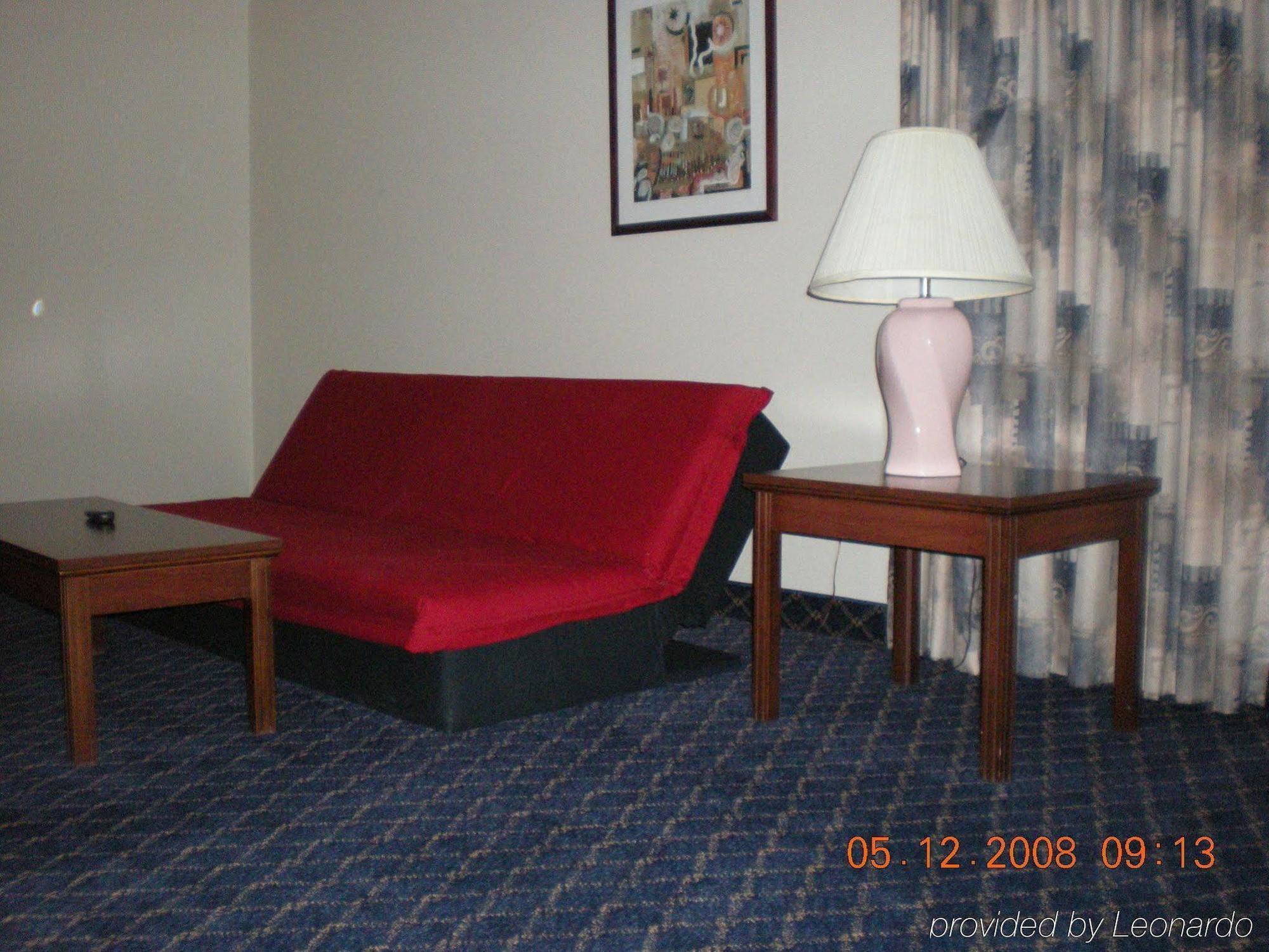 Regency Inn & Suites 웨스트 스프링필드 외부 사진
